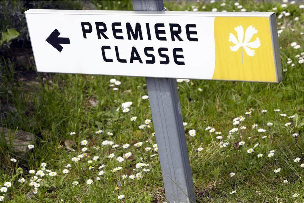 Premiere Classe St Quentin en Yvelines Elancourt Trappes Exterior foto